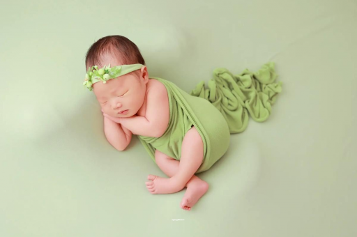 博白宝宝趴着睡是积食吗 博白宝宝趴着睡是积食吗